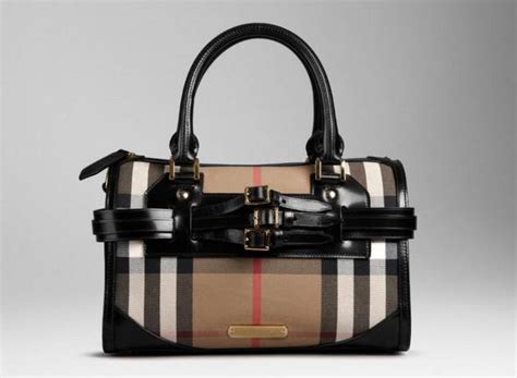 burberry kabelky